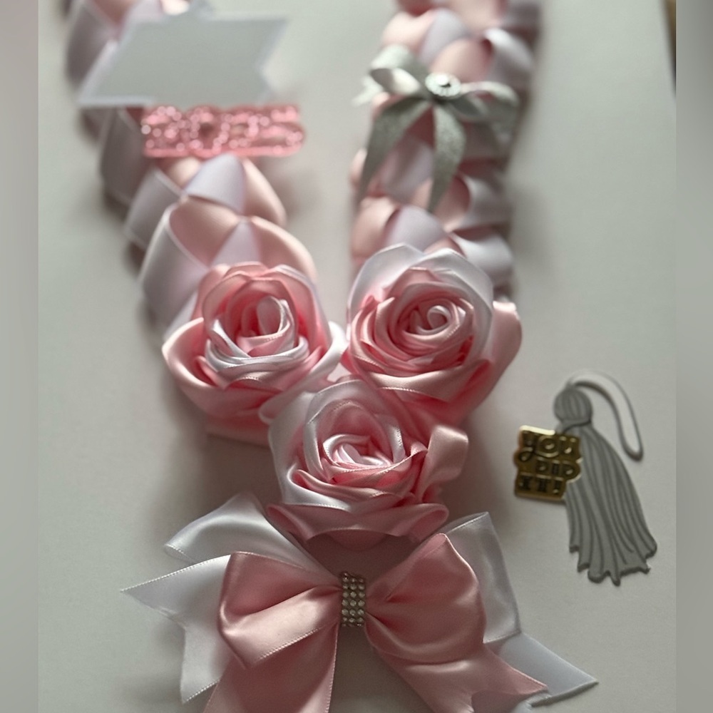 Custom Graduation Lei, Birthday Lei 
Money Lei Class of 2024 rose /gold - Picture 6 of 17